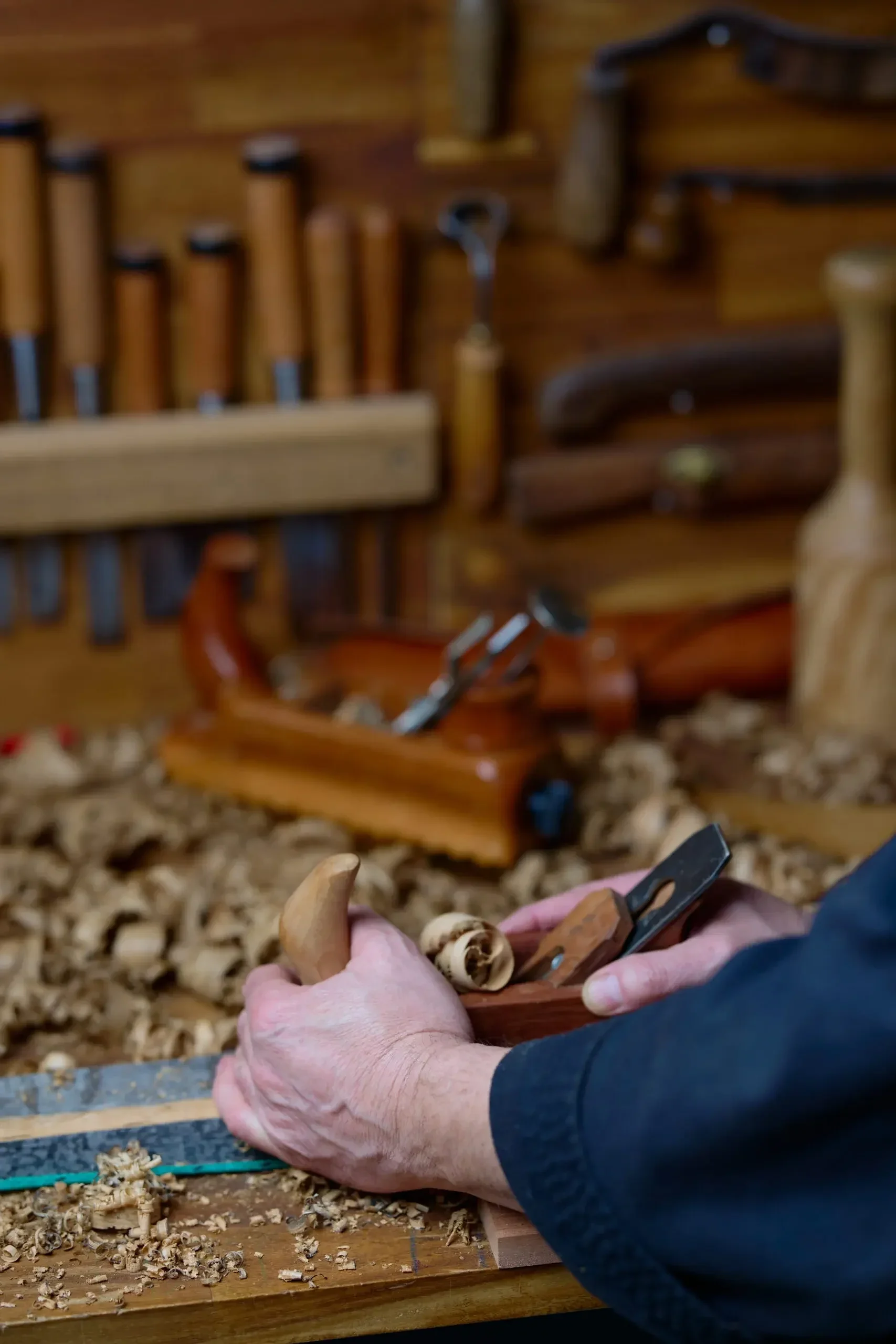 Portrait d'artisan et métier du bois - tonnellerie d'art