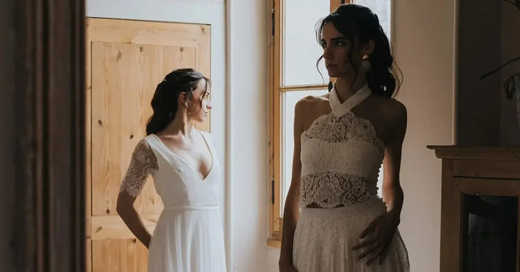Wedding gowns: Christelle Vasseur