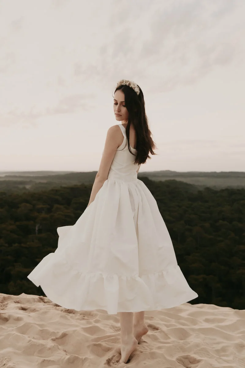 Wedding gown on the dune: Joséphine Bono