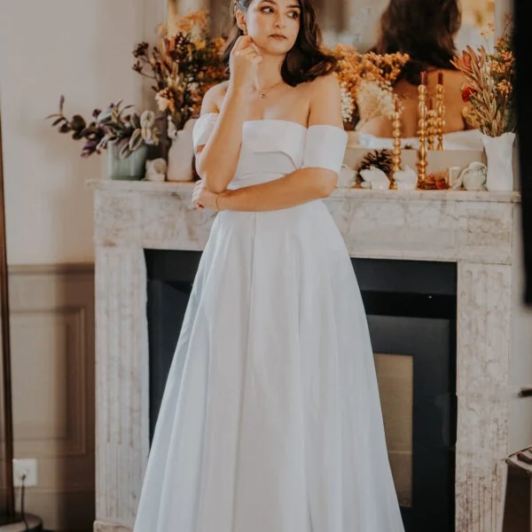 Bridal separates: La Mondaine