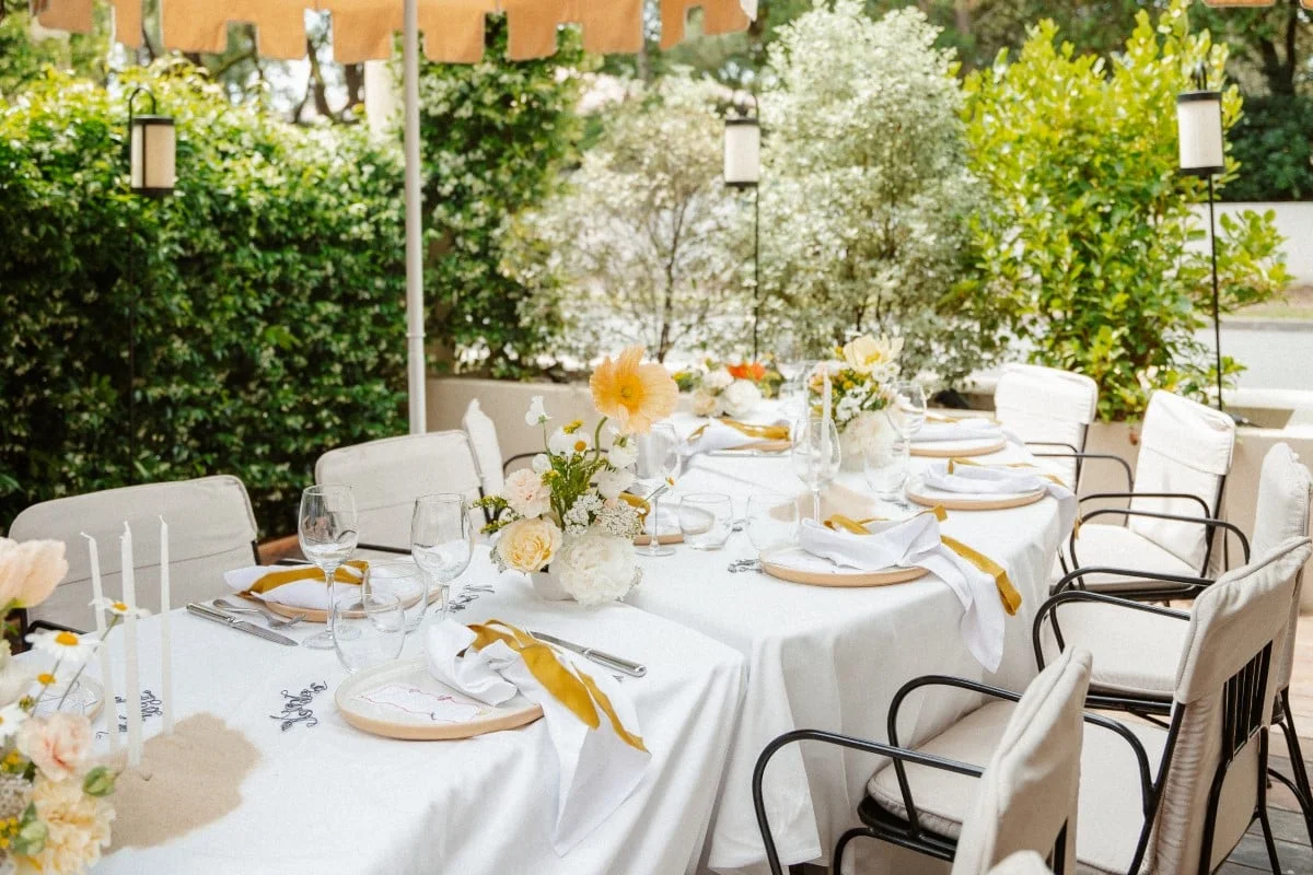 Reception table designed by L’Atelier M at a shoot in Pyla-sur-Mer