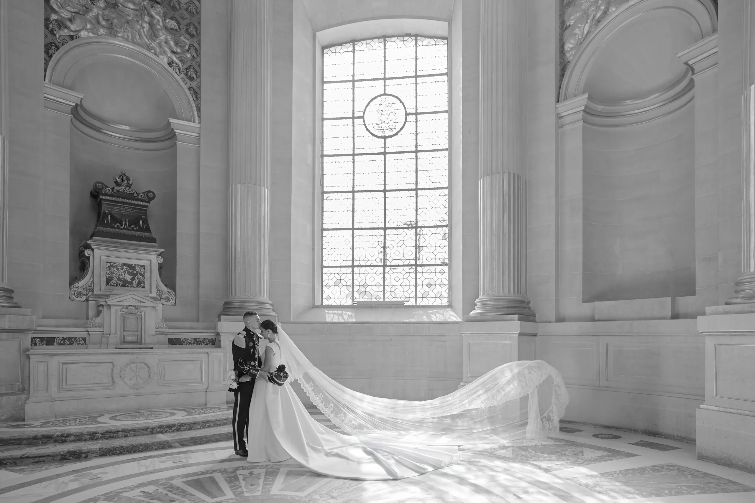 An elegant mood around the top table
