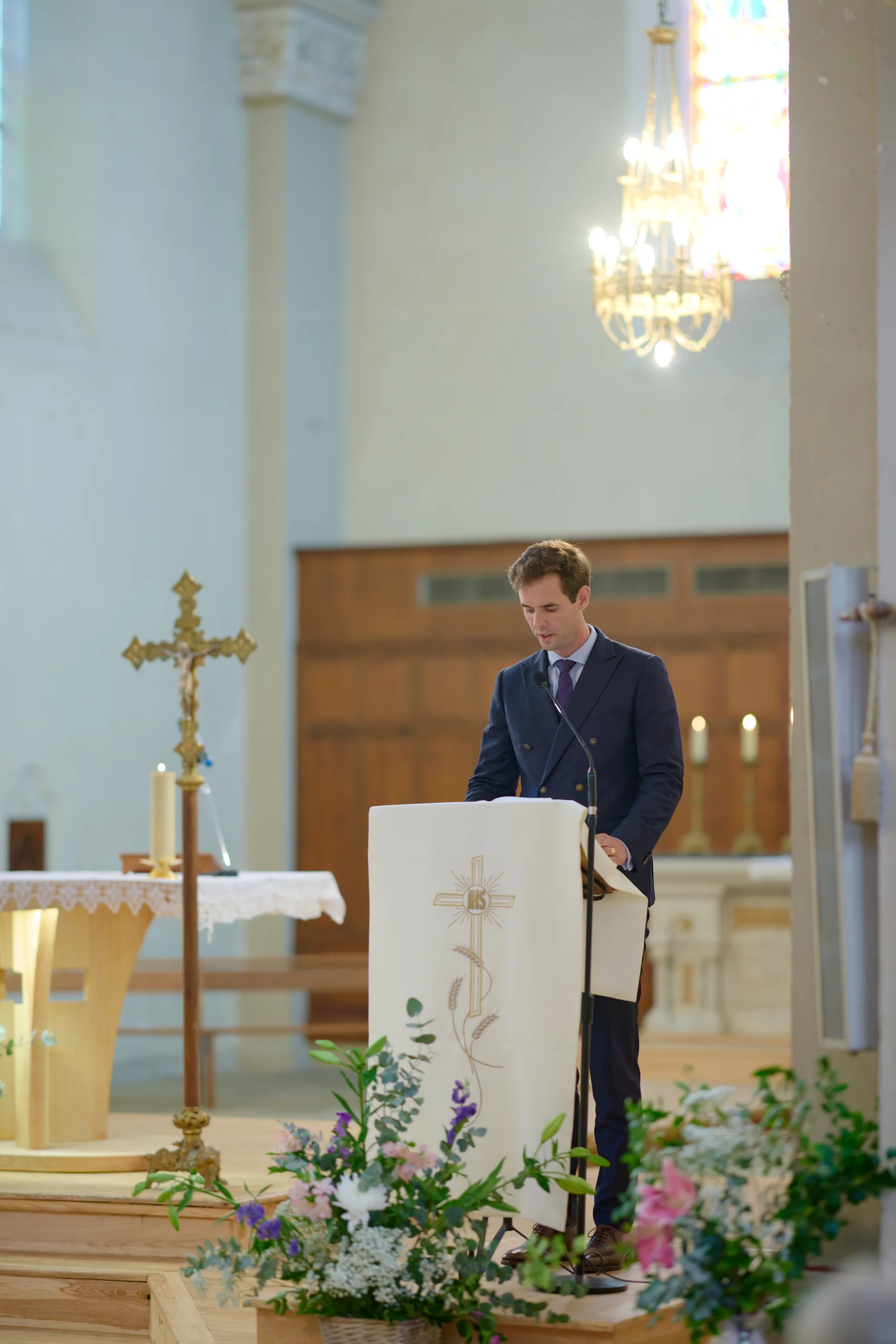Jade and Luc’s ceremony at Saint-Georges church in Mussidan