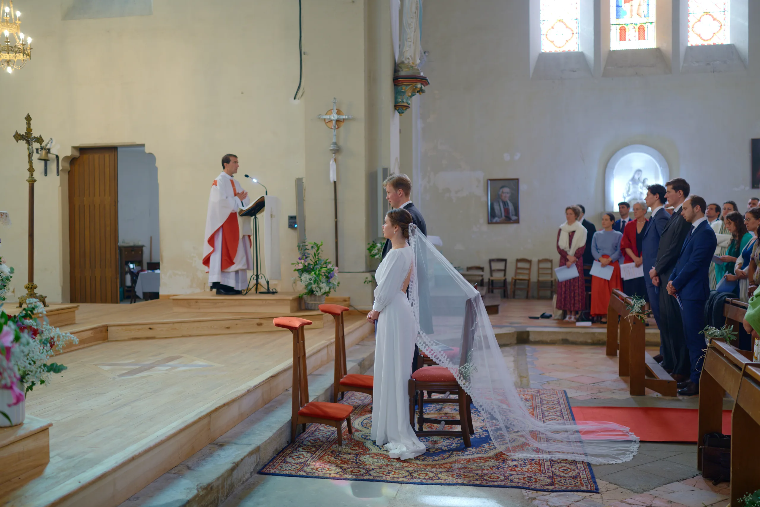 Jade and Luc’s ceremony at Saint-Georges church in Mussidan