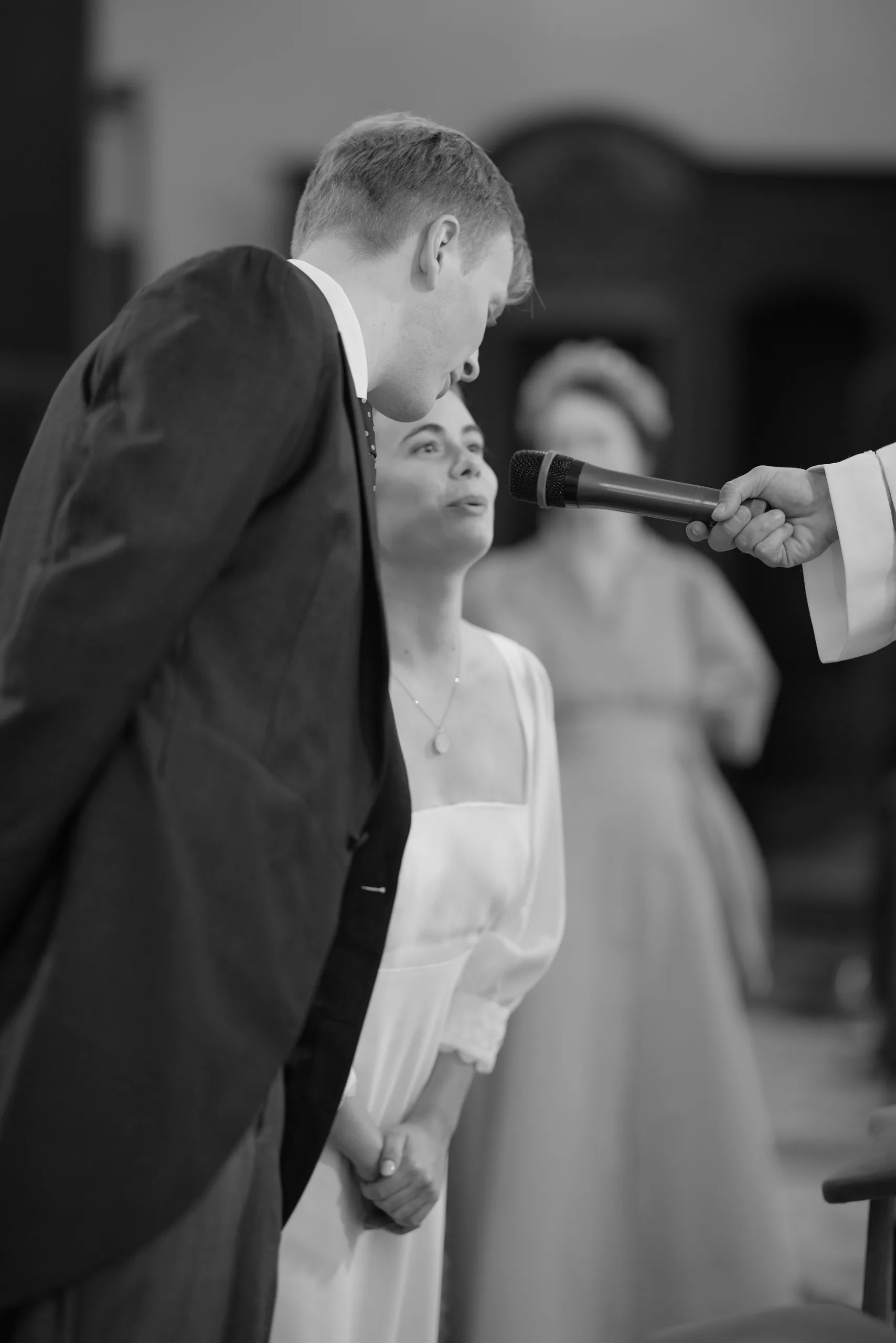 Jade and Luc’s ceremony at Saint-Georges church in Mussidan