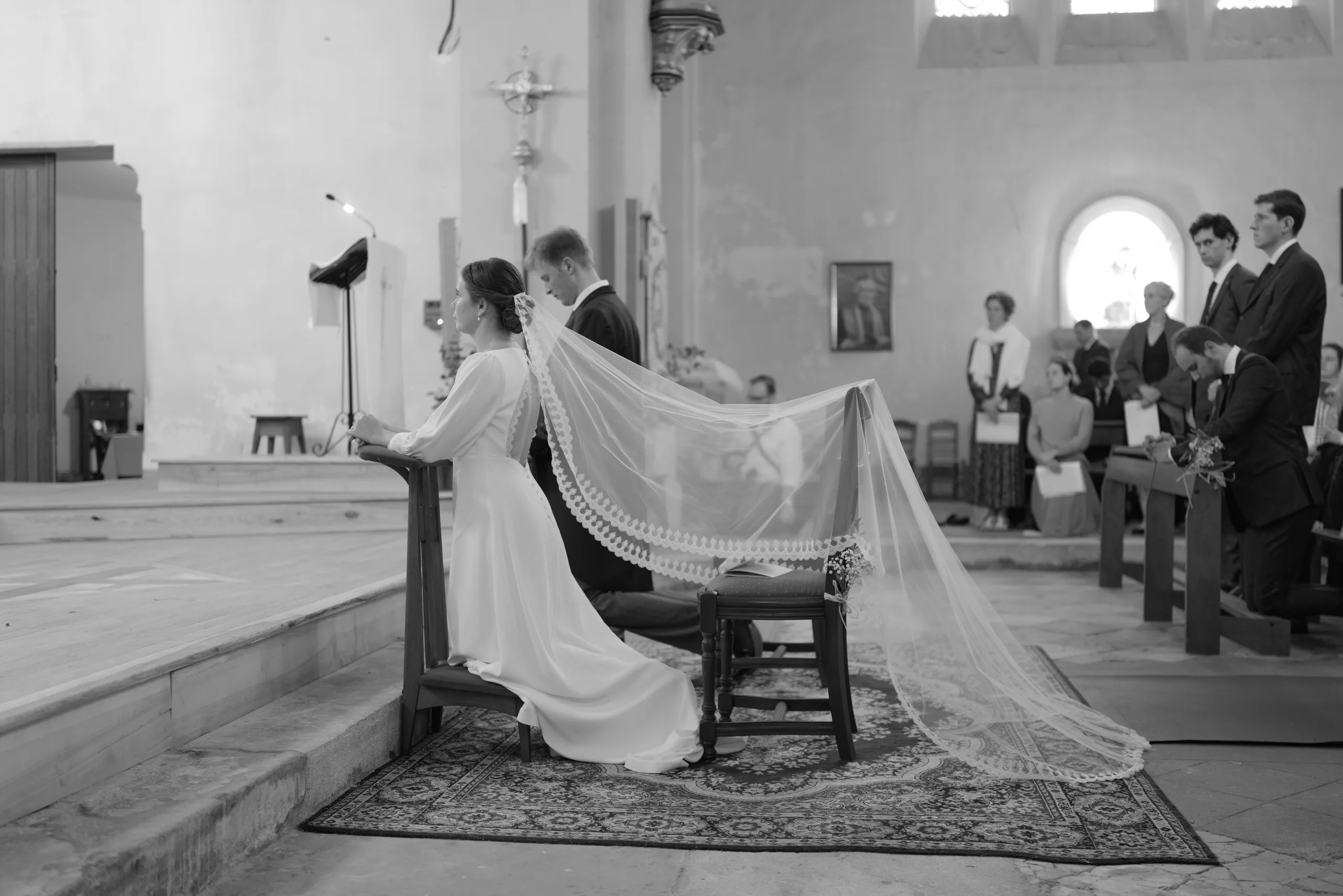 Jade and Luc’s ceremony at Saint-Georges church in Mussidan