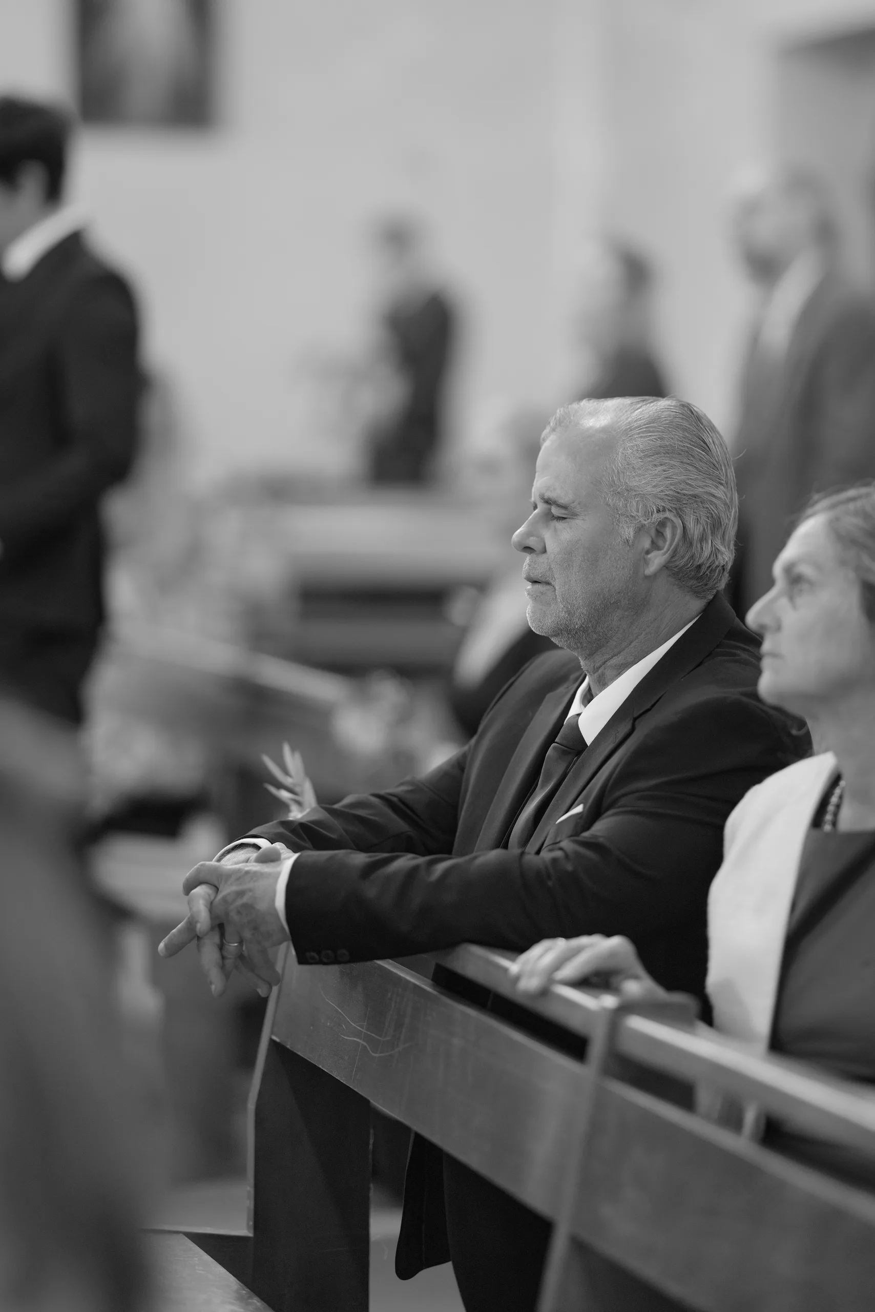 Jade and Luc’s ceremony at Saint-Georges church in Mussidan