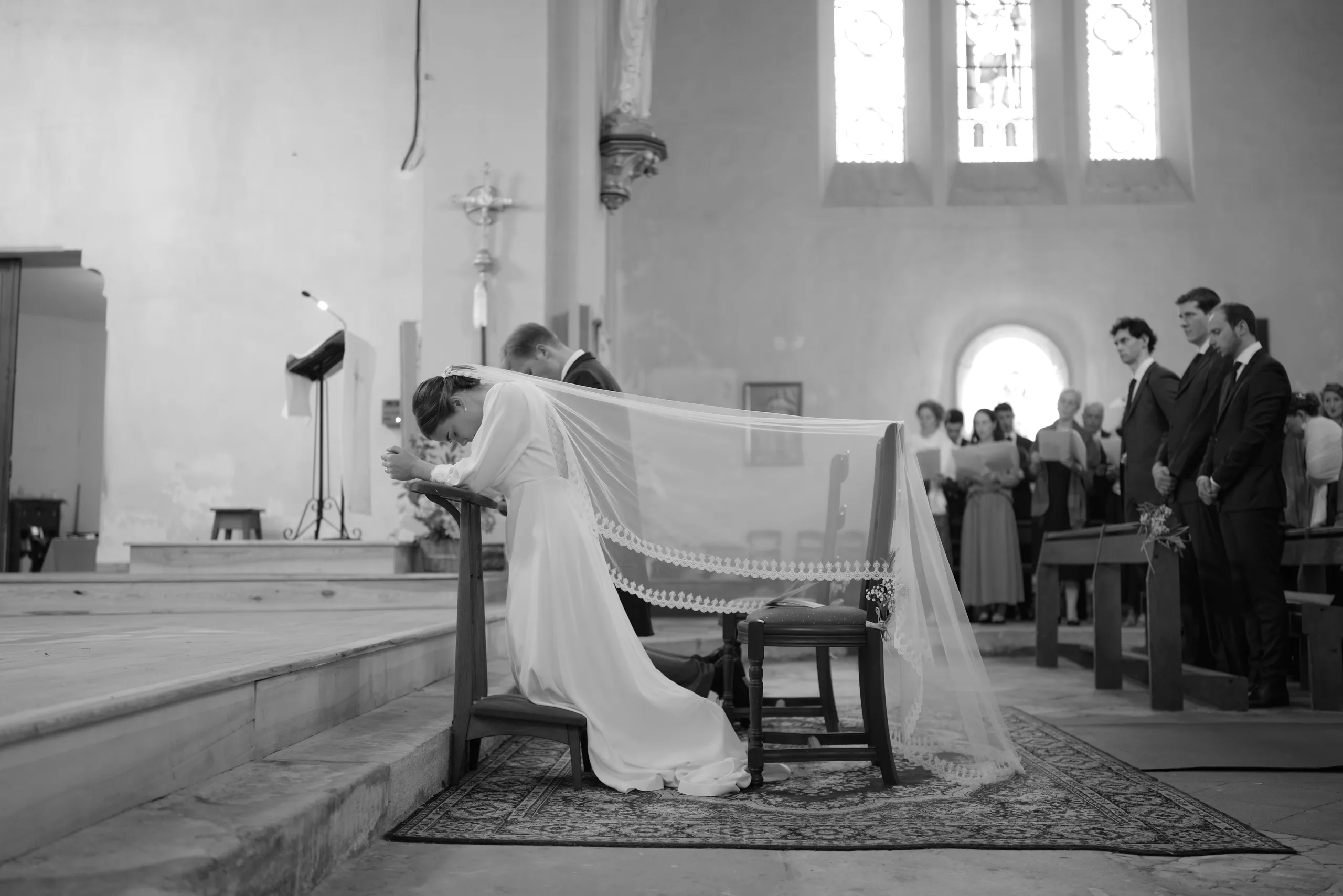 Jade and Luc’s ceremony at Saint-Georges church in Mussidan