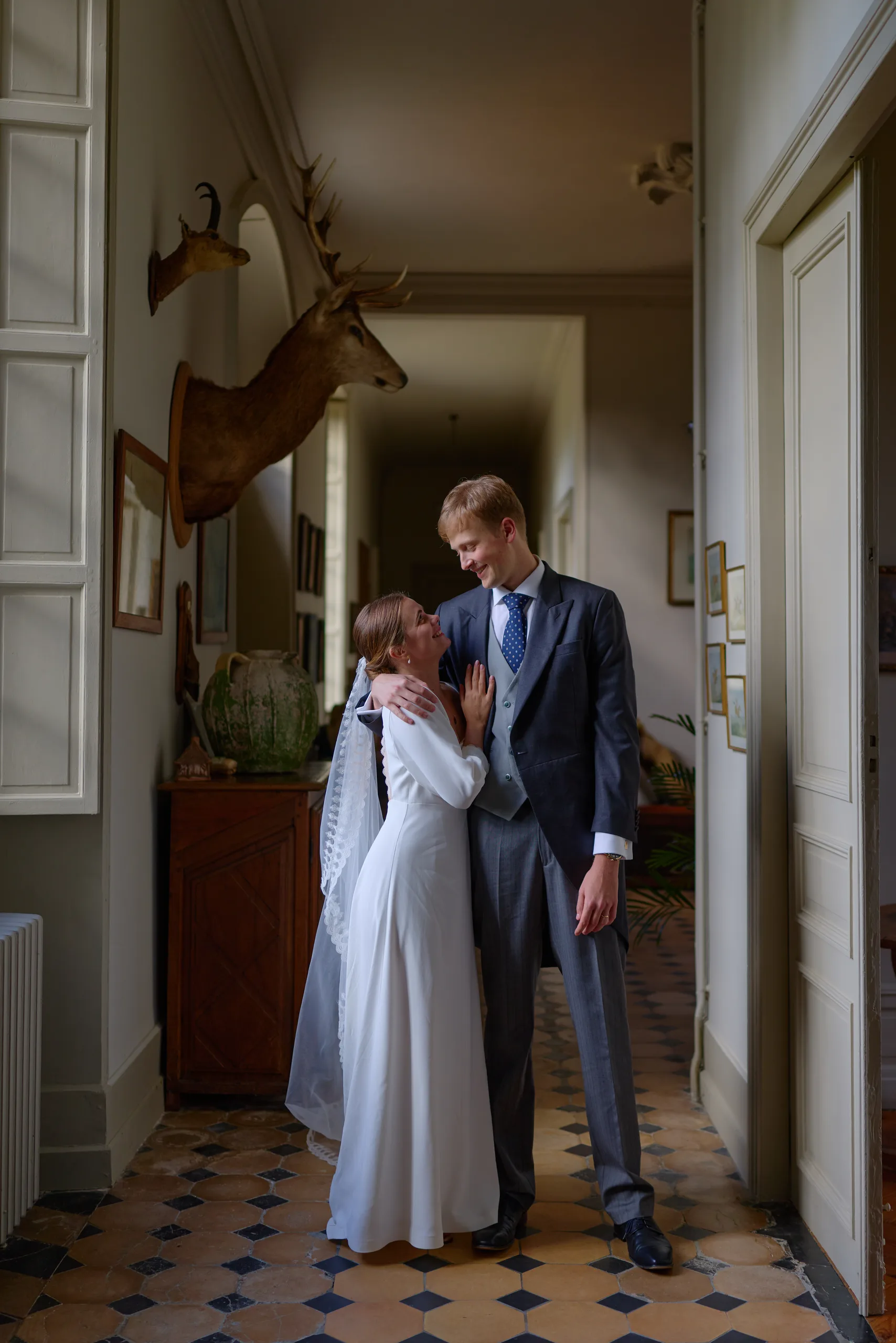 Jade and Luc’s couple portraits at Château de la Blérétie