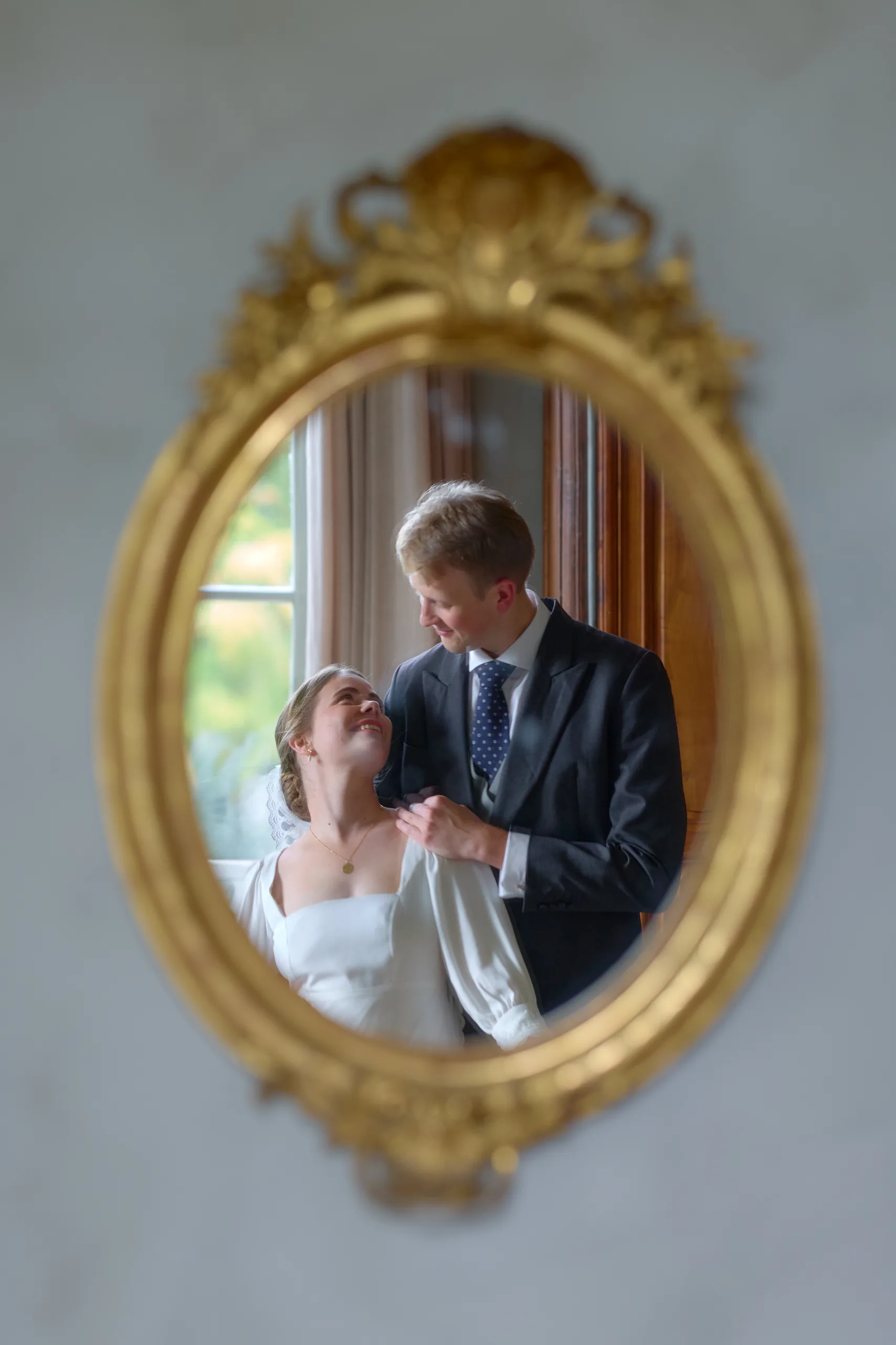Jade and Luc’s couple portraits at Château de la Blérétie