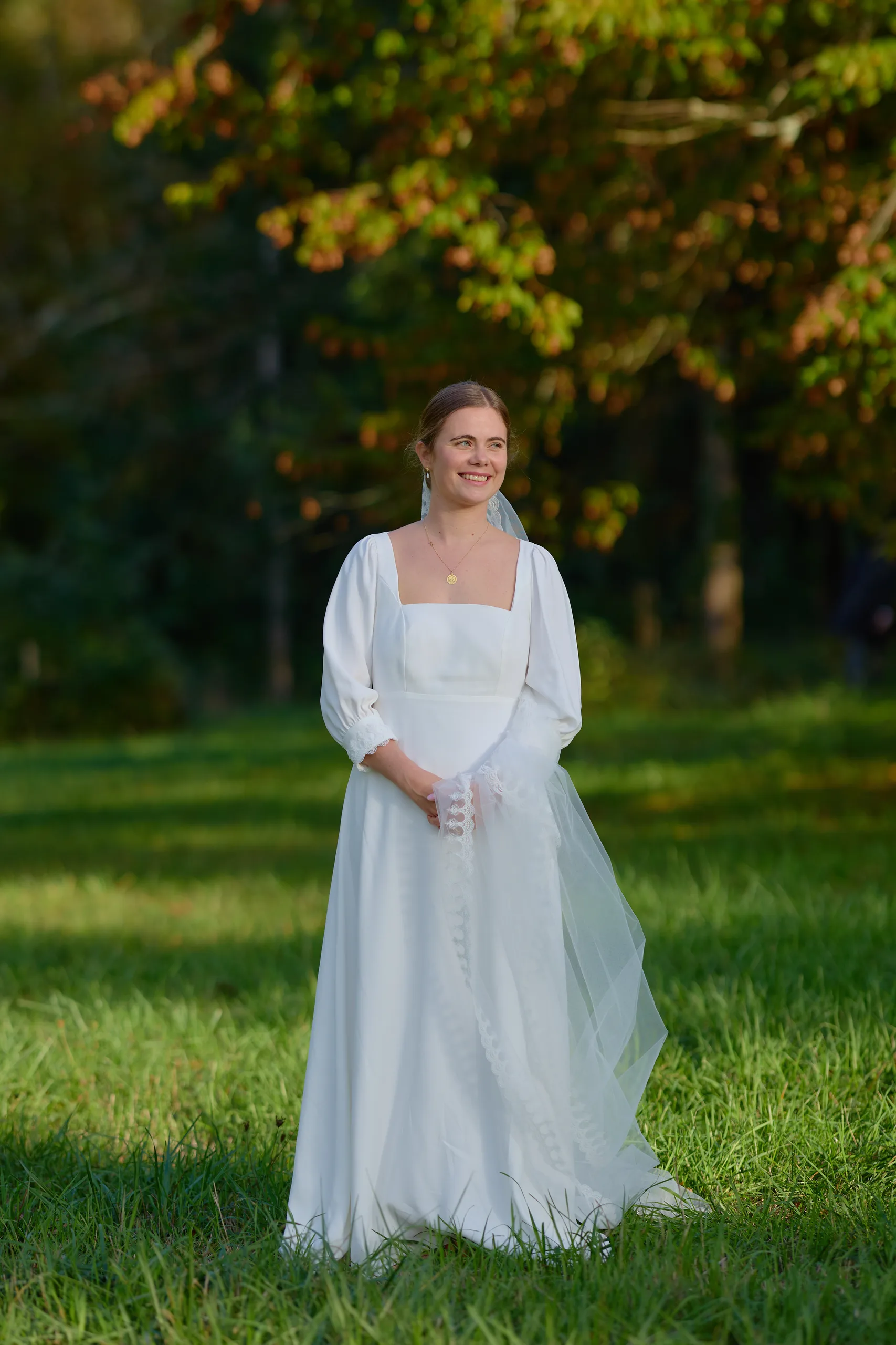 Jade and Luc’s couple portraits at Château de la Blérétie