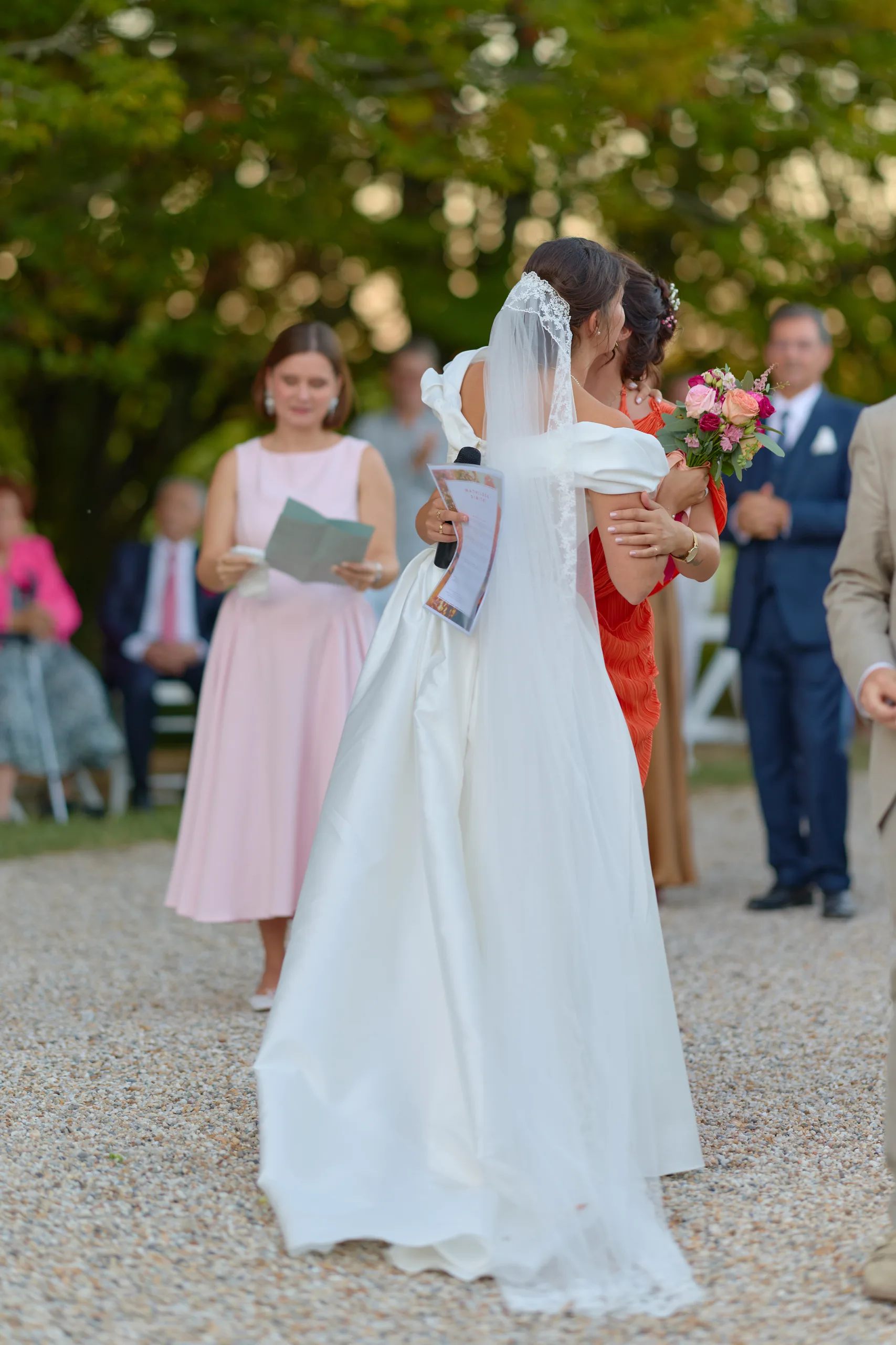 Mathilde lance son bouquet au cocktail