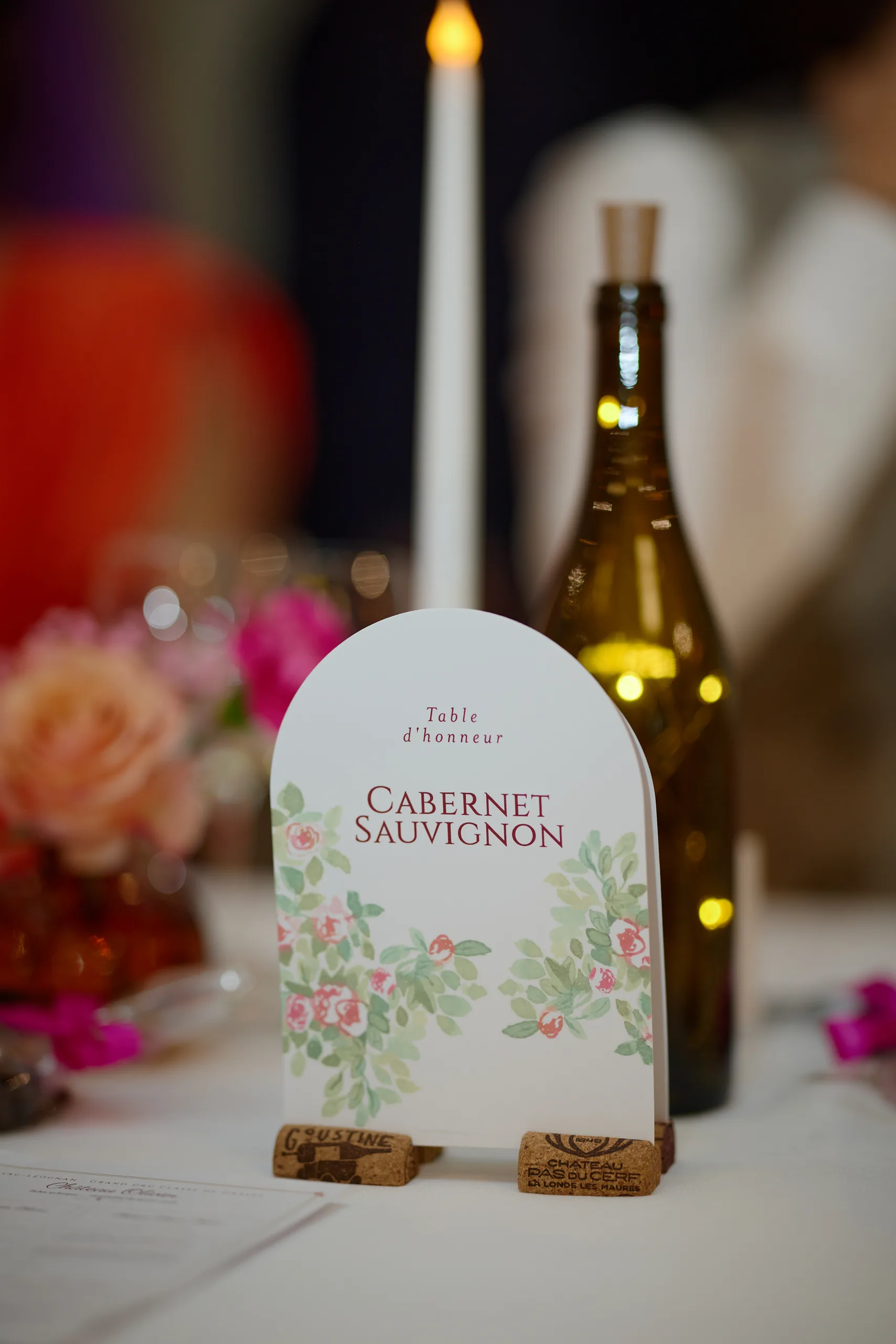 Bougie et décoration d’une table du mariage