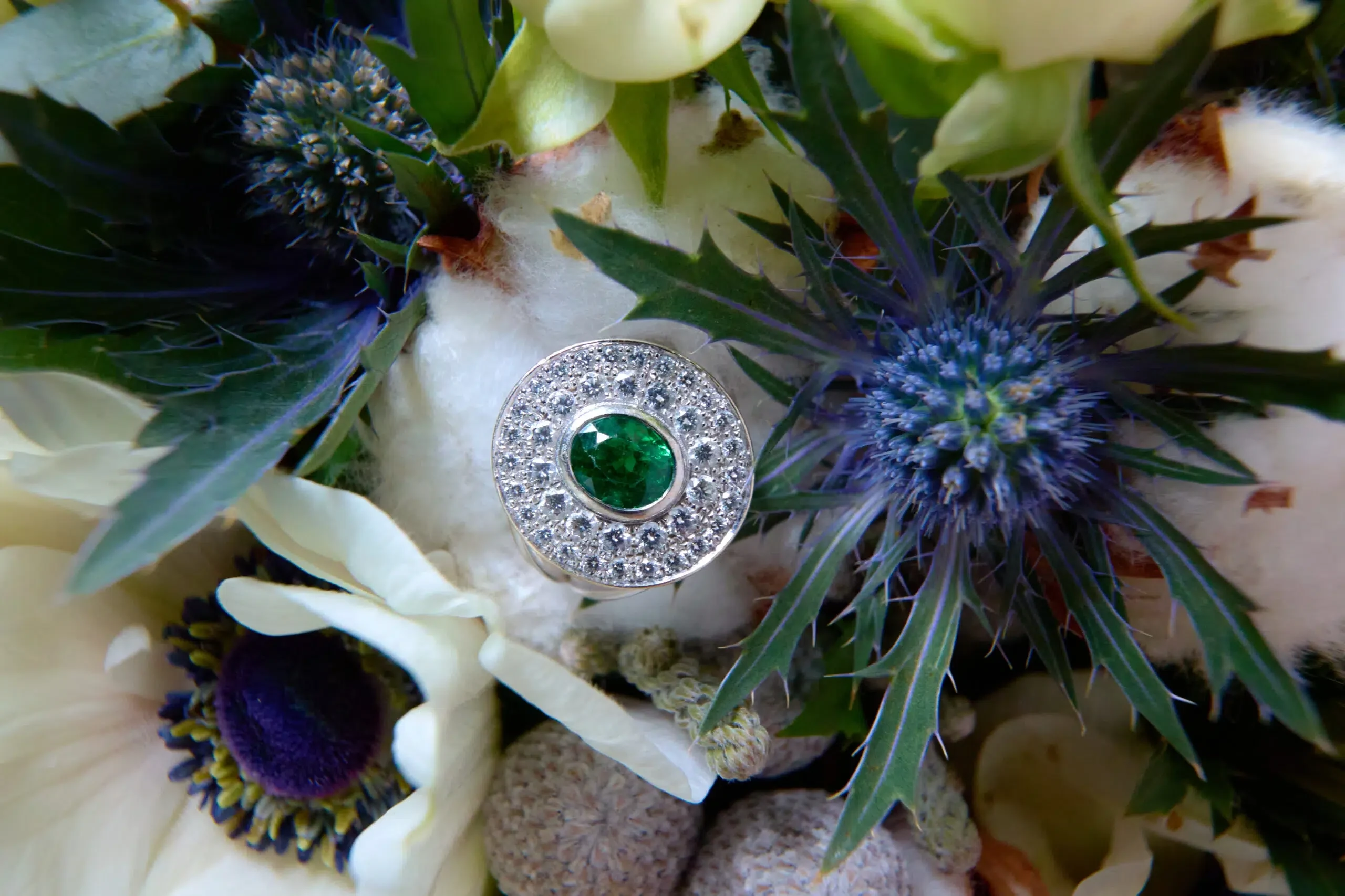 Détail alliances et bijoux mariage