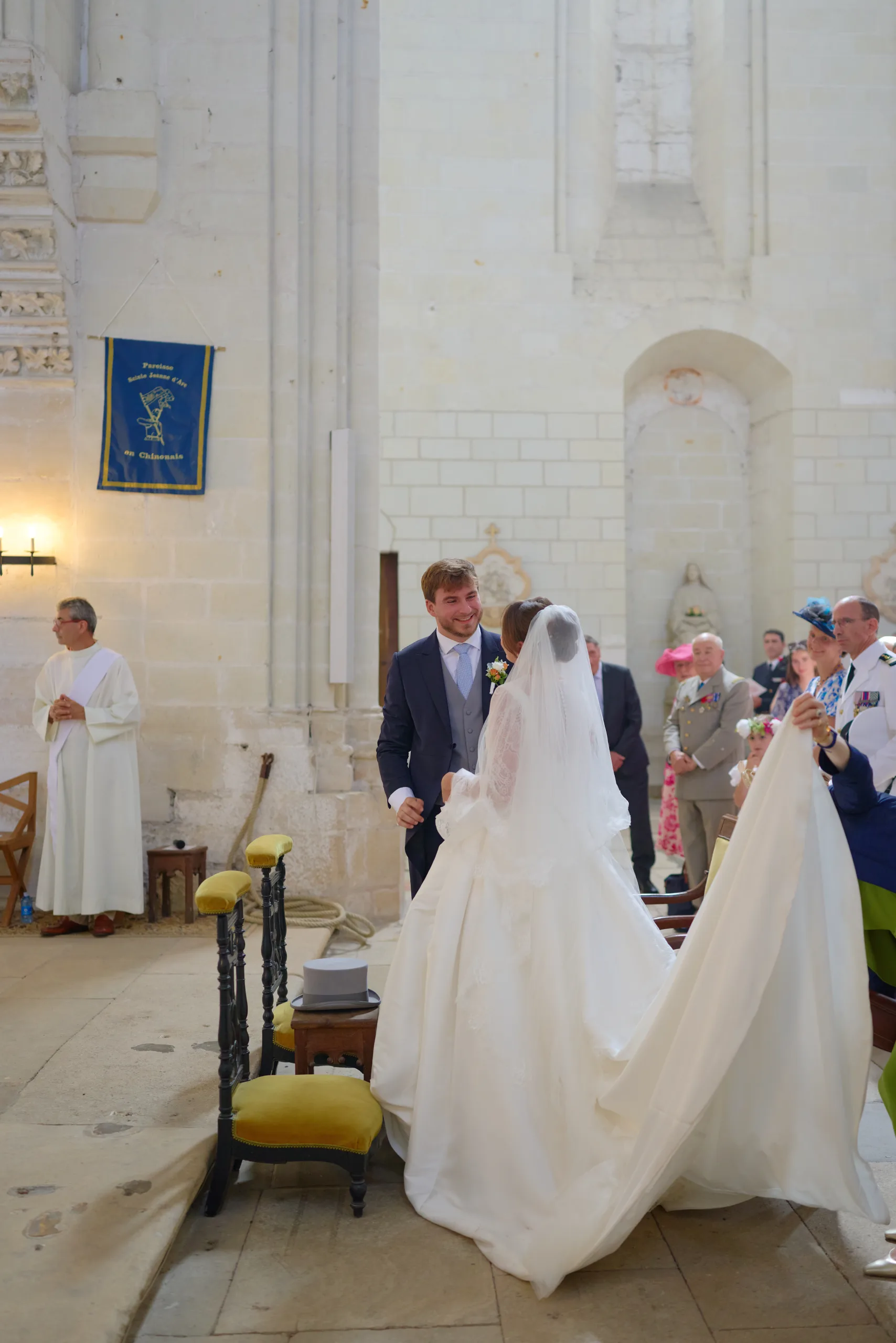 Cérémonie de mariage dans l’église
