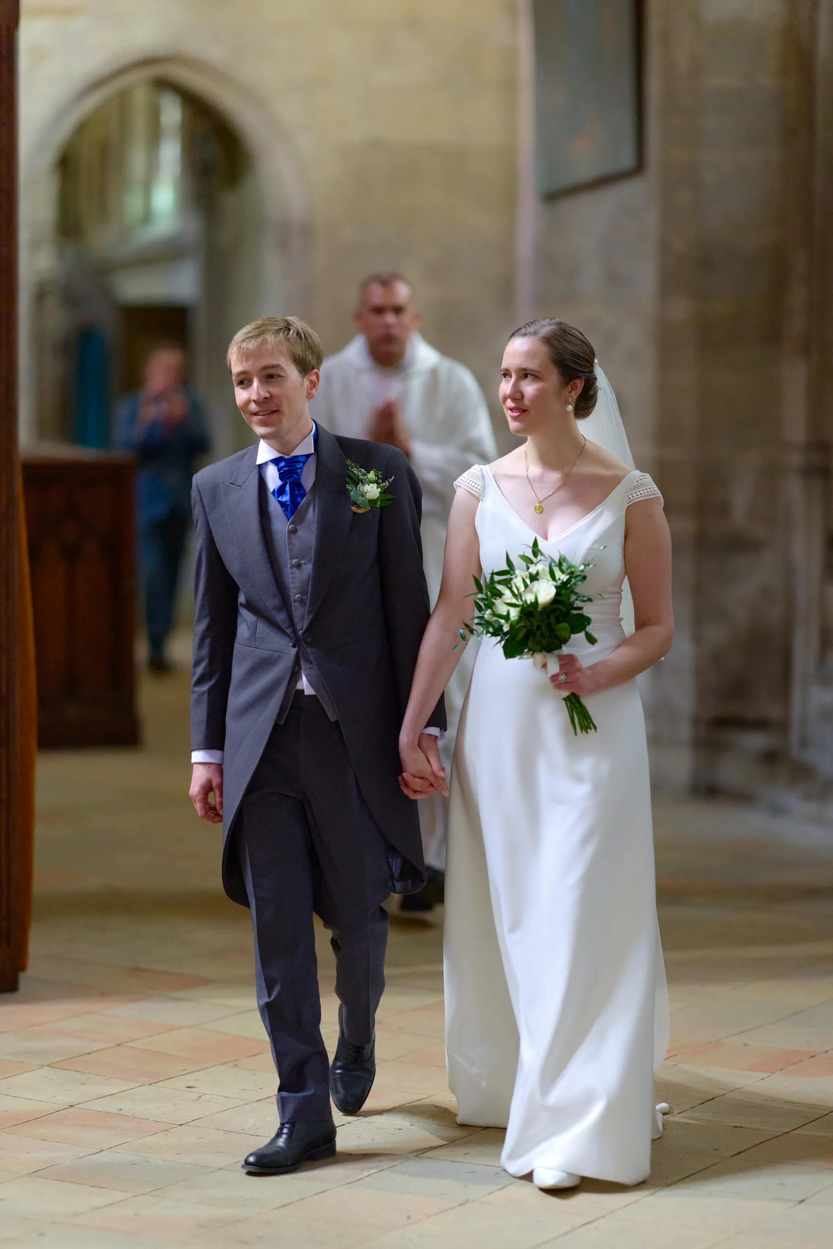 Details of the gown and bouquet
