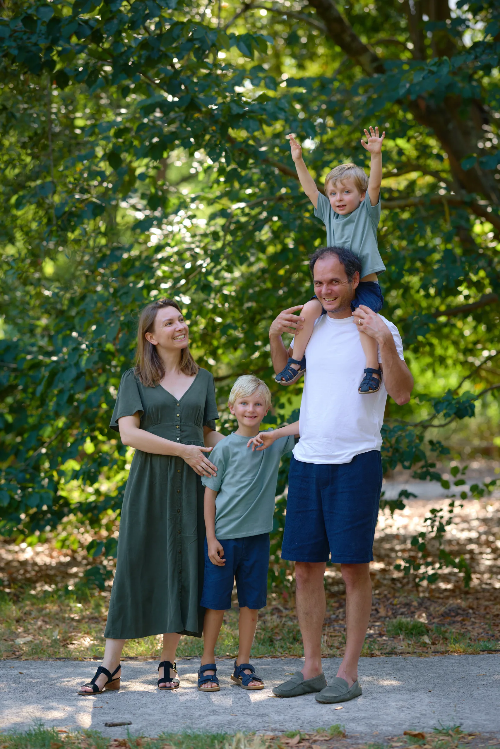 Séance famille Faucal - portrait naturel de l'enfant