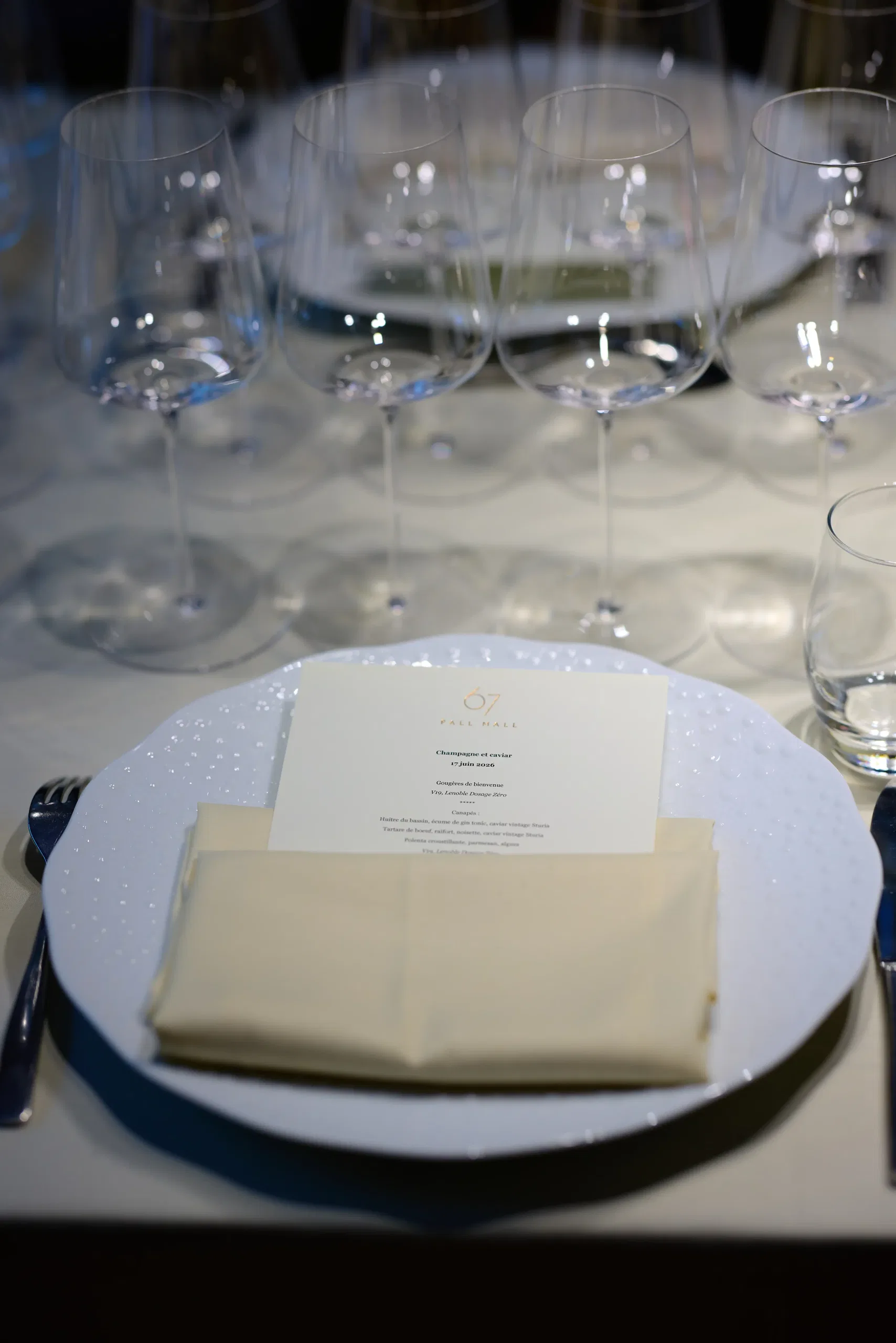 Soirée gastronomique raffinée - dégustation champagne et caviar